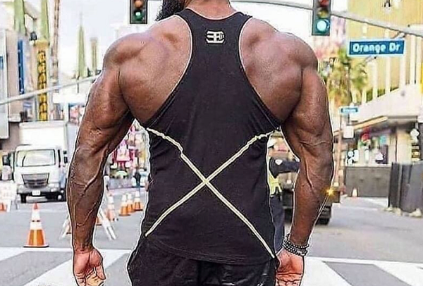 anadrol-50mg-muscular-back-man