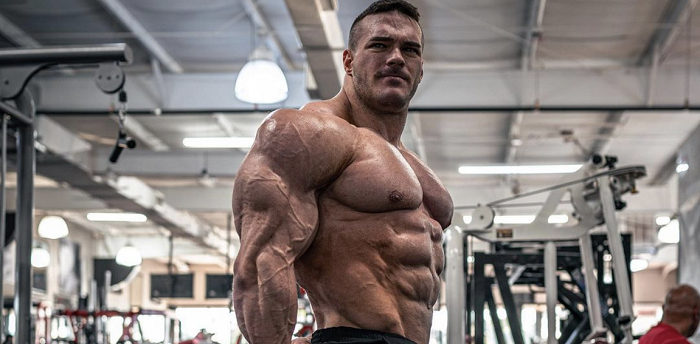 masteron-cycle-shredded-bodybuilder